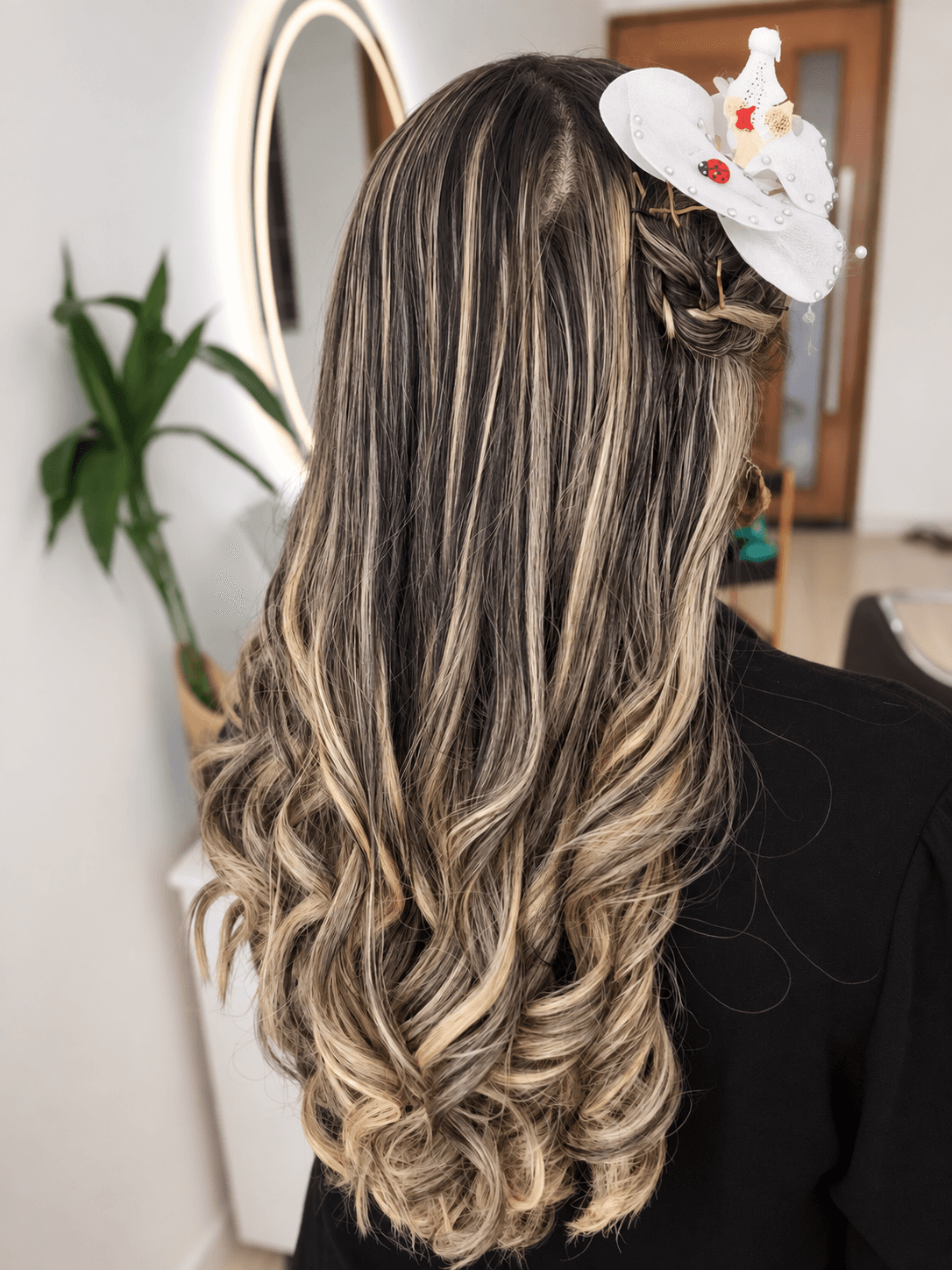 Loiro iluminado realizado no Cleide Beauty Salão